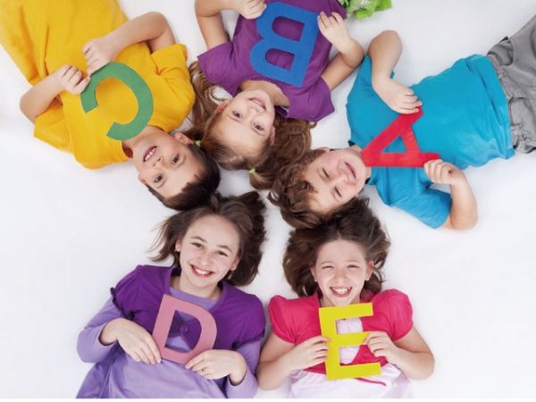 别只盯短期分数！孩子英语的“长效力”，从这几点养起