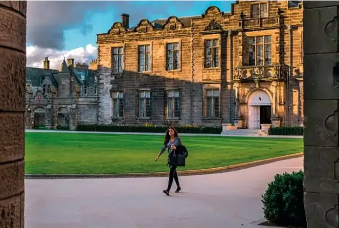 英国大学最难进 TOP10：第一不是牛津剑桥？