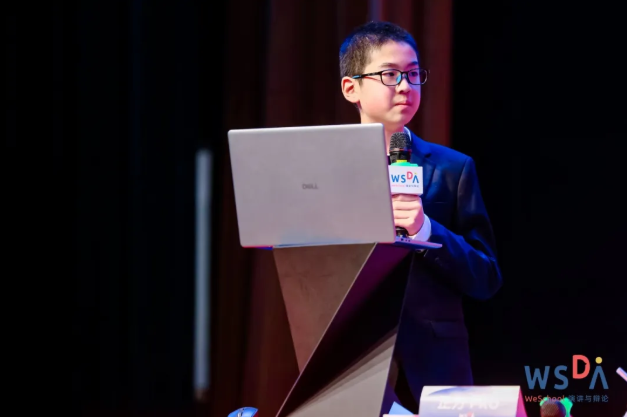 学生故事 | 升组首个赛季即获杰出辩手，Justin在英锐遇到的三位老师与三种方式